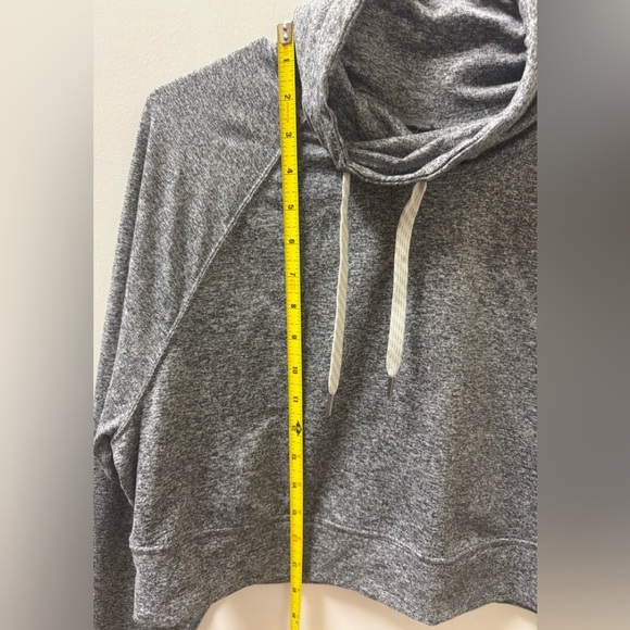 VUORI SMOCKED NECK LONG SLEEVE - Picture 3 of 4